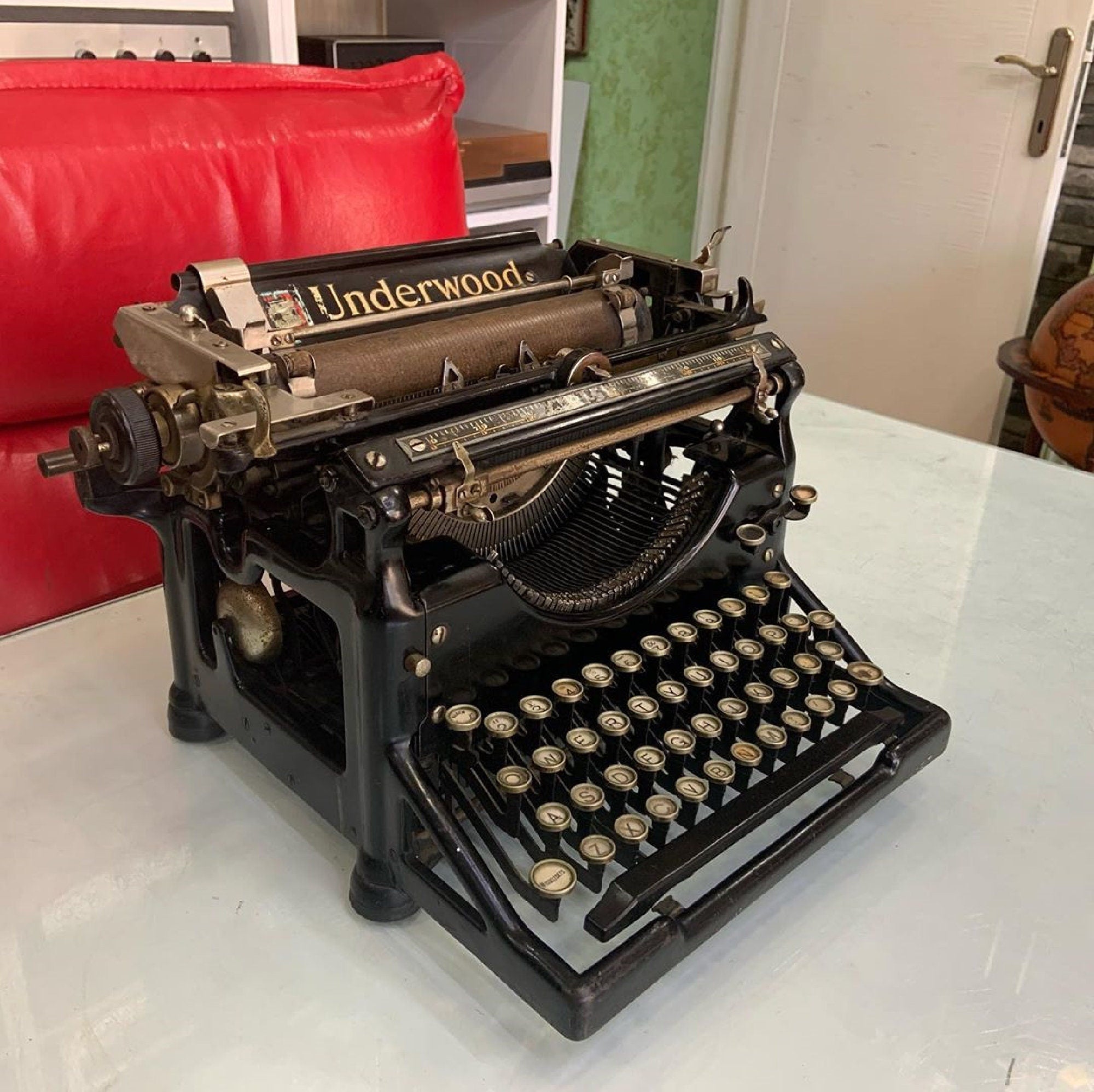 Authentic Underwood Typewriters - Affordable Prices – Typewriter World