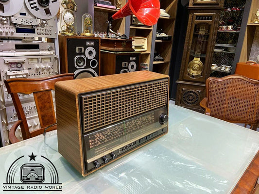 Vintage Grundig Radio | Original Old Radio | Classic Lamp Radio | Antique Radio | Retro Grundig Collectible