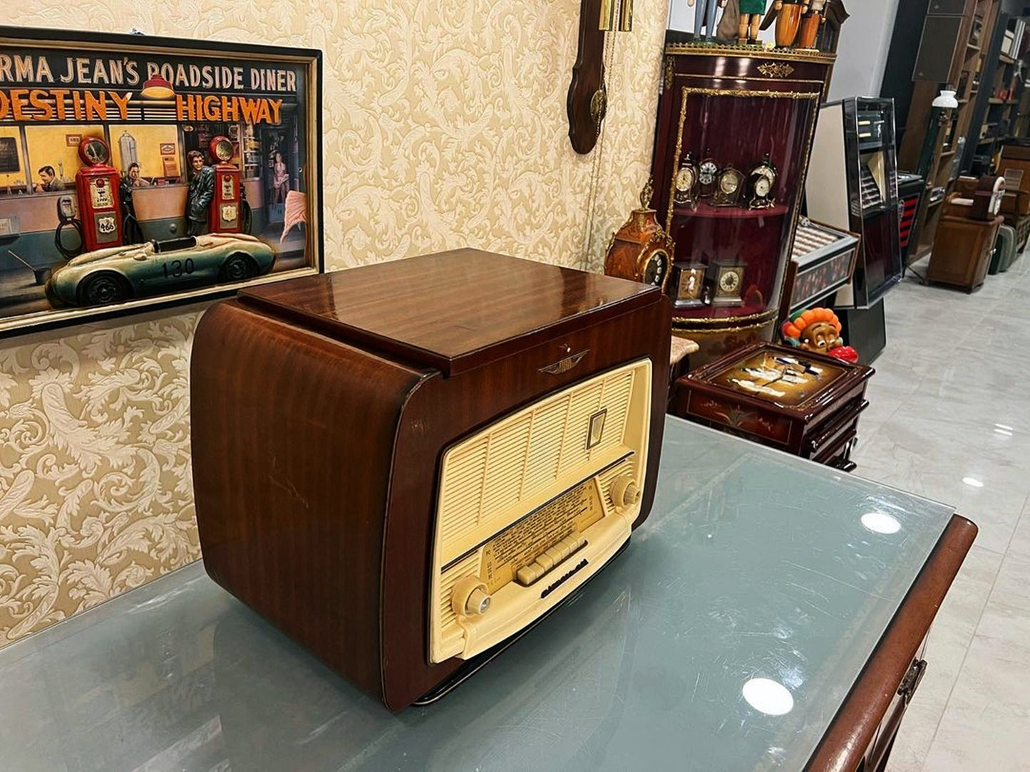 Sonneclair Vintage Radio - Original Classic, Lamp Radio - Dive into Nostalgia with Sonneclair Radio, Turntable