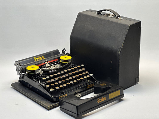 Erika Modell S Typewriter - Vintage Black Beauty with QWERTZ Keyboard and Black Wood Bag,