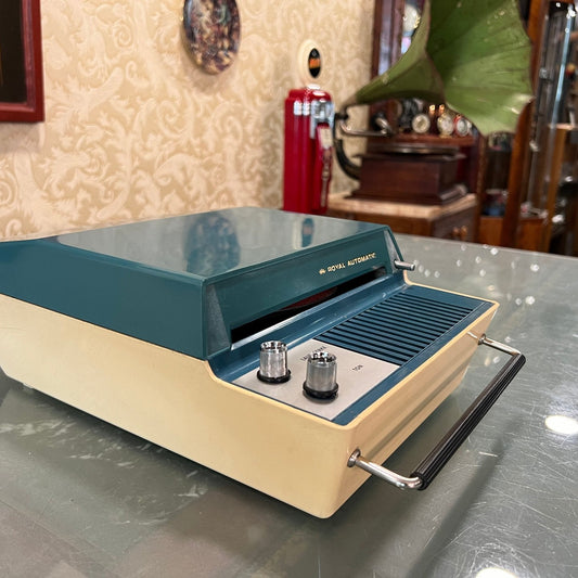 Royal 45 RPM Portable Record Player | High Condition | Fully Functional- Turntable