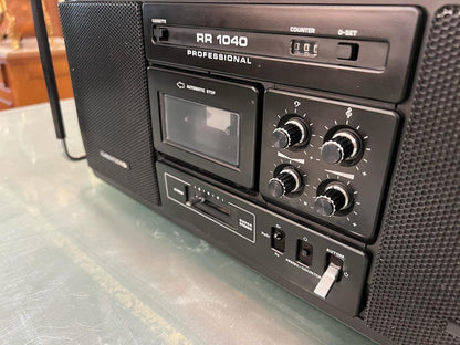 Grundig RR 1040 Professional Tape Recorder | High Condition | Special Radio | Tape Section Needs Maintenance- Turntable