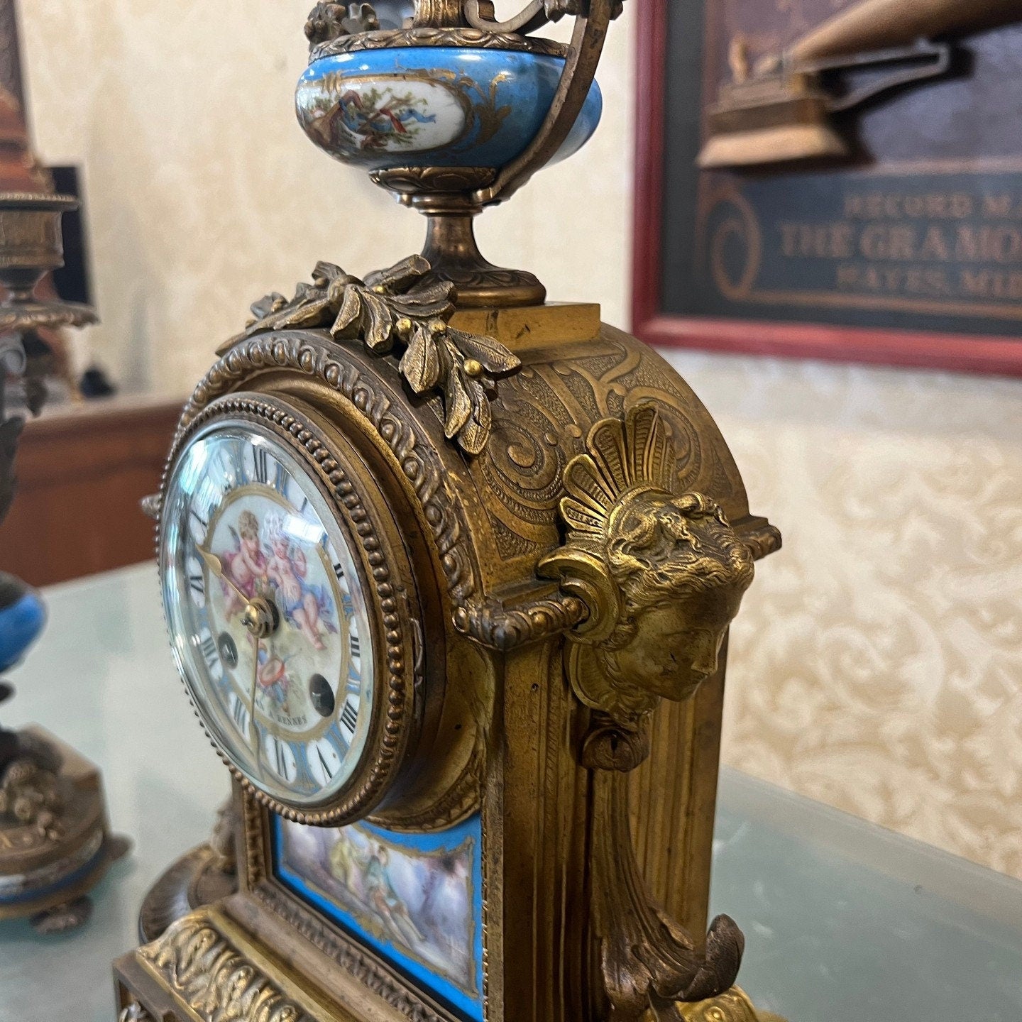 Collectible Antique French Bronze Mantel Clock - Porcelain Dial and Details, Stunning Visuals, Perfect Condition, Fully Functional