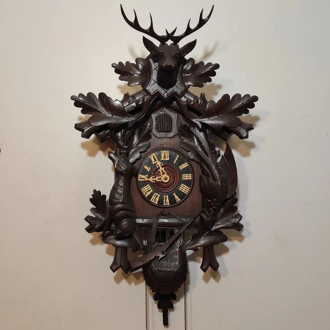 Perfect condition vintage German cuckoo shops clock