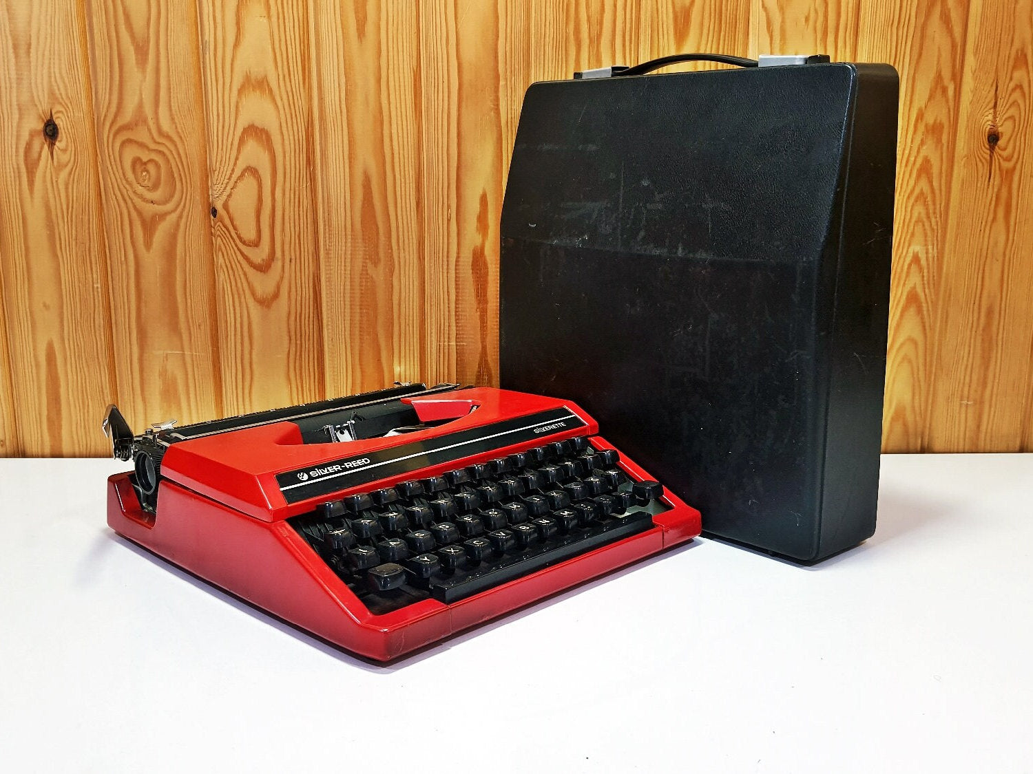 Silver REED Typewriter - Antique Charm, Fully Functional - Like New Condition,typewriter working