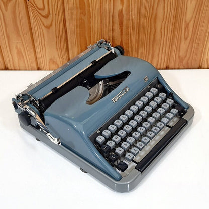 Torpedo Typewriter - Very Clean, Like New, Fully Operational